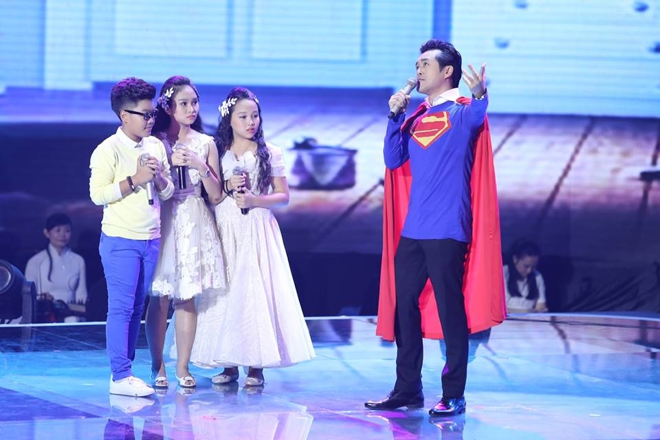 Team Duong Khac Linh hat 'We’re the champion' hinh anh