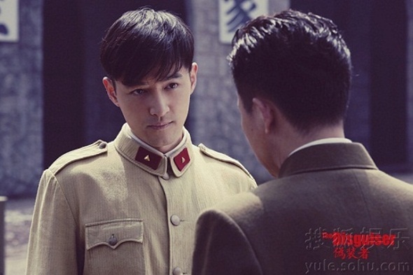 Mở màn với Kẻ ngụy trang, mỹ nam này tiếp tục “đốn tim” người xem với vai nam chính trong các tác phẩm Lang gia bảng và Thời gian tươi đẹp.