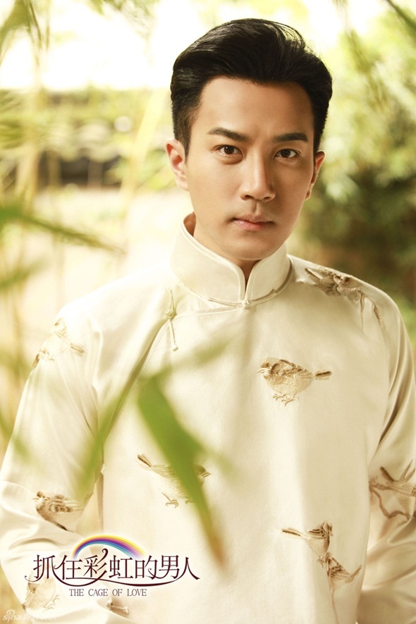 3. Lưu Khải Uy: Lưu Khải Uy liên tục gây sốt màn ảnh nhỏ Hoa ngữ trong năm 2015. Đầu năm, anh khiến trái tim fan nữ “loạn nhịp” với vai Bạch Chính Kình trong Thiên kim nữ tặc.