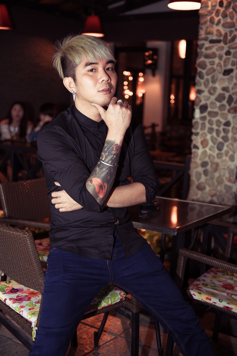 Mát tay khi lăng-xê Lương Bích Hữu nhưng Khánh Đơn chưa có duyên với nhóm Tam Hổ.