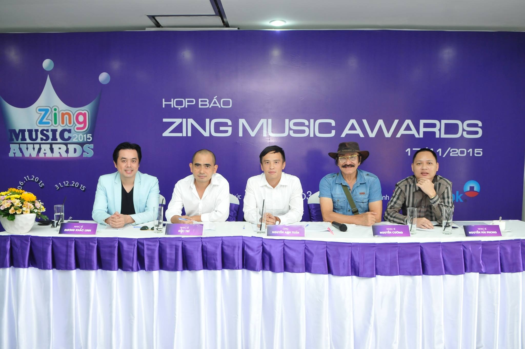 Hội đồng nghệ thuật và ban tổ chức tại buổi họp báo ZMA 2015 chiều 17/11.
