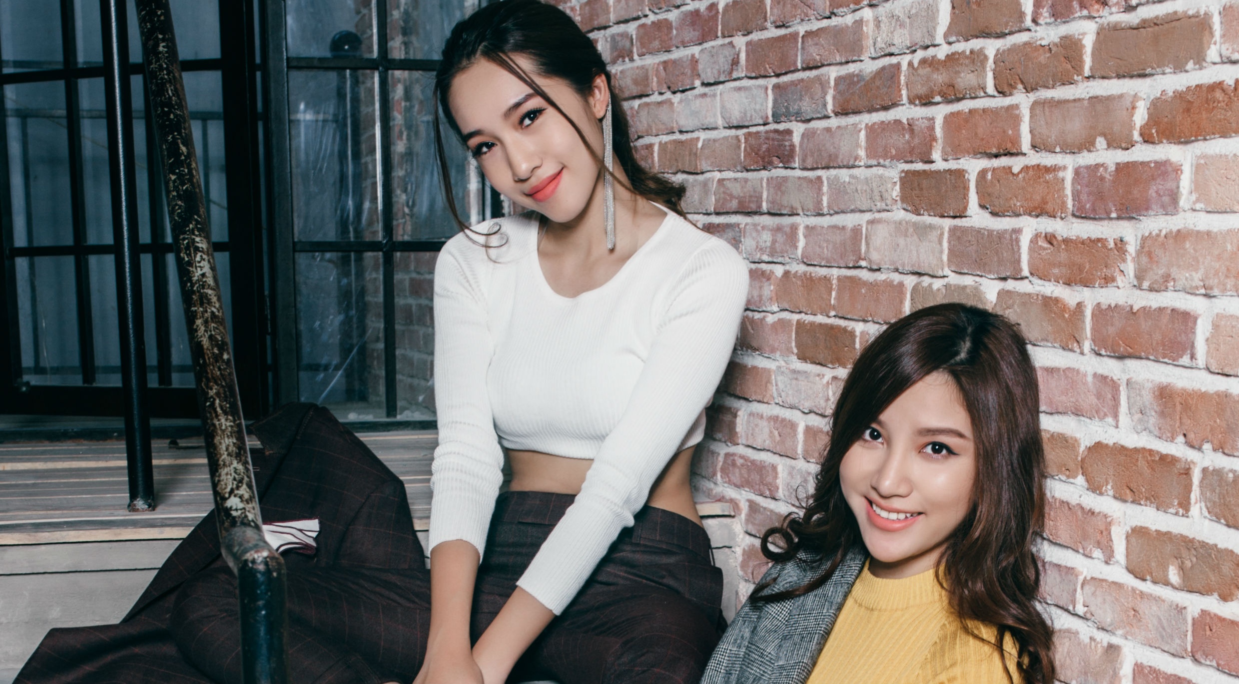 Emily, Hanh Sino tham gia The Remix mua 2 hinh anh