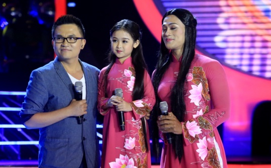 Thien than 7 tuoi xuong phong do o Guong mat than quen nhi hinh anh