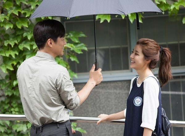 Kang Seol Ri yêu người đàn ông đã có vợ.