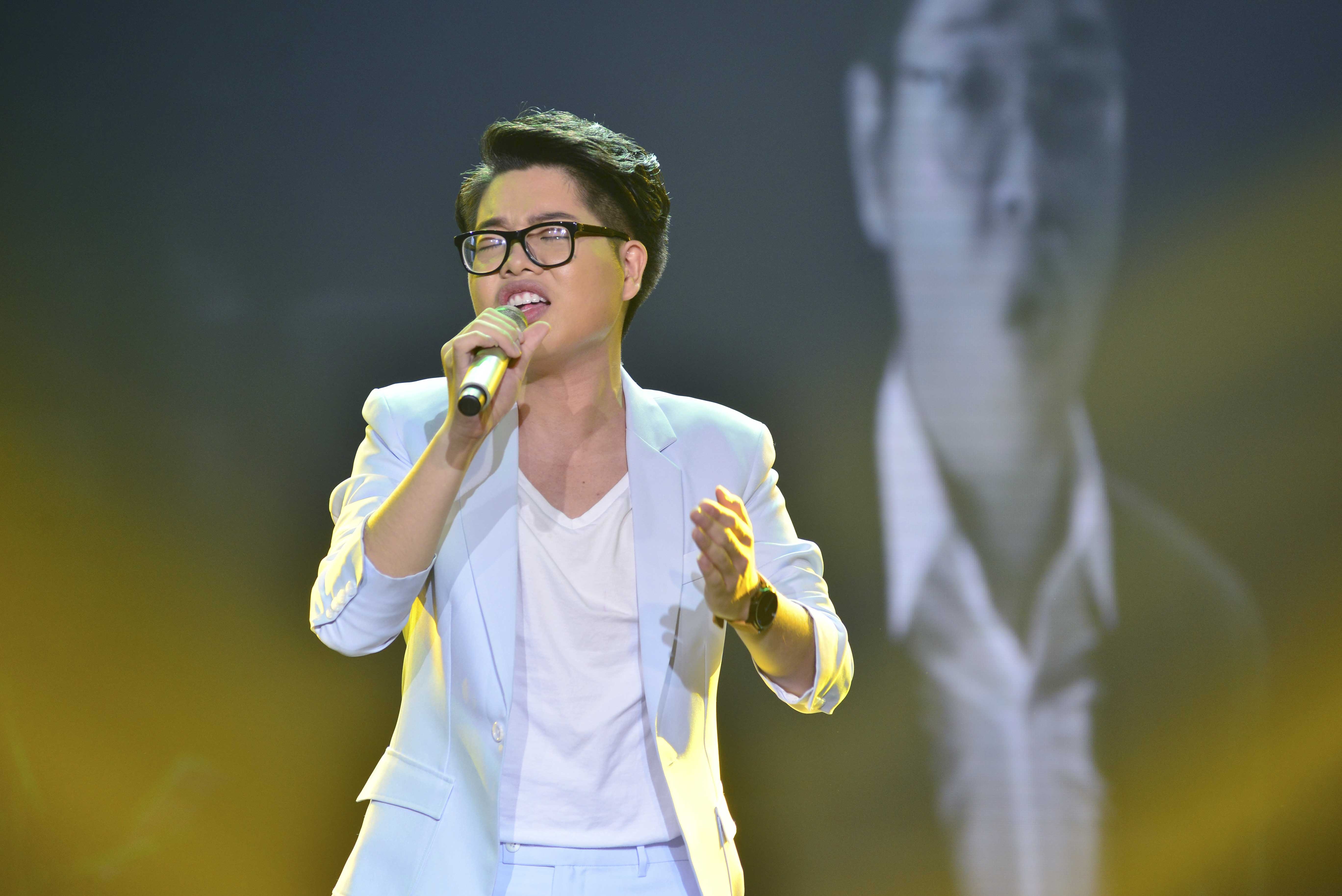 Chỉ một câu là bản ballad đầy tâm trạng của tác giả Uống trà, được thể hiện qua giọng hát giàu cảm xúc của Đức Phúc. Ca khúc này vừa mới ra mắt đã nhận được sự ủng hộ của đông đảo khán giả. Học trò cưng của Mỹ Tâm đã xuất sắc mang về 2 giải thưởng.