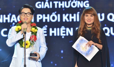Duc Phuc am giai Bai hat Viet voi san pham dau tay hinh anh