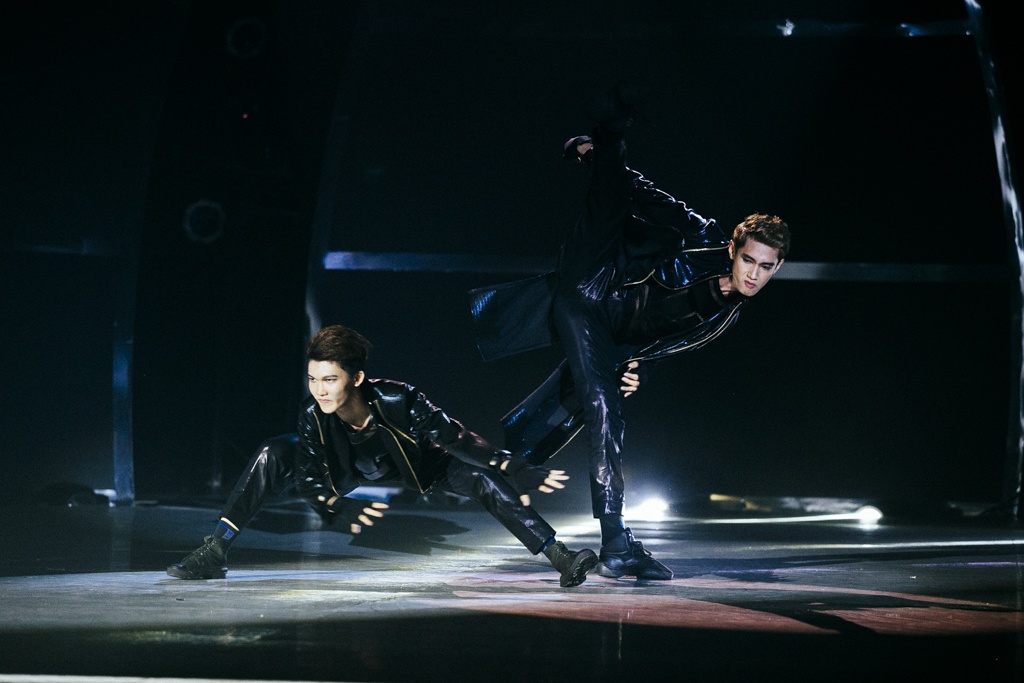 Tuần này, biên đạo Quốc tế Tatiana là người dàn dựng tiết mục thể loại Hiphop cho thí sinh Hà Lộc và All-star Quang Đăng. Nữ biên đạo từ trước đến nay vẫn được đánh giá là có khả năng biên bài cá tính, độc đáo và đêm qua cô đã không phụ lòng người hâm mộ khi thổi hồn vào tiết mục thành công. Hà Lộc là một chàng trai đương đại có sở trường bưng bê và thực hiện những động tác tạo hình đầy kỹ thuật. Từ đầu cuộc hành trình đến nay, Lộc ít khi bốc thăm phải thể loại Hiphop và vì thể loại này dường như có khoảng cách khá xa với sở trường của bạn nên tuần này có thể nói là tuần thử thách của Lộc. Ý tưởng bài biên đạo của Tatiana thể hiện sức mạnh và lòng tin của các vũ công. Theo đó, họ không nhất thiết phải chống lại nhau trong cuộc sống nhưng phải tự đứng vững, liên tục cảnh giác và tự bảo vệ mình bởi không ai là an toàn và đáng tin cậy.