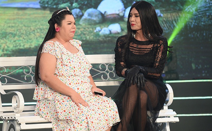 BB Tran gia gai de di danh ghen hinh anh