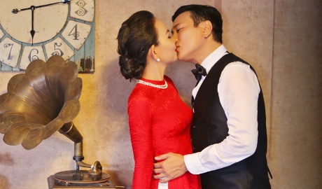 Hoang Phuc thich hon vo khi chup anh cuoi hinh anh