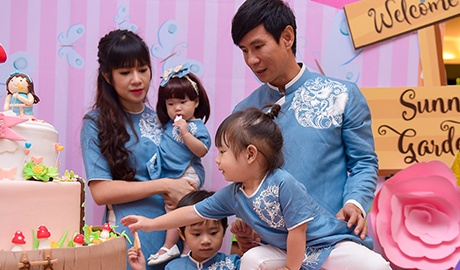 Ly Hai - Minh Ha lam tiec thoi noi cho con gai ut hinh anh