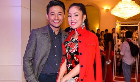 Sao Viet long lay tren tham do hinh anh