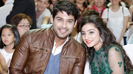 Fan Viet chen lan gap sao 'Co dau 8 tuoi' hinh anh