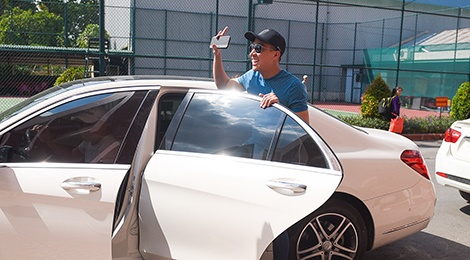 Tran Thanh di xe sang tap Zing Music Awards hinh anh