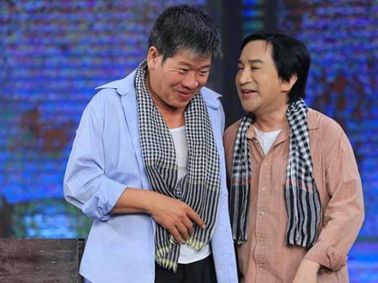 NSUT Kim Tu Long bi vo danh, duoi khoi nha o tieu pham hai hinh anh