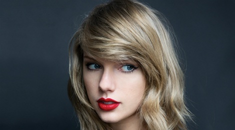 Taylor Swift dung hang hieu gia re van dep hinh anh