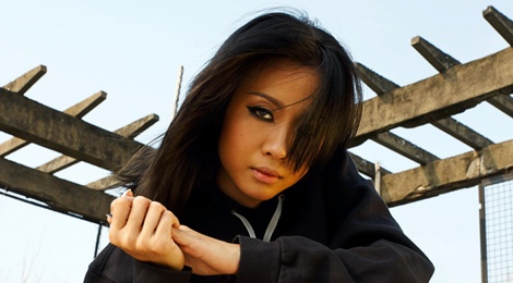 Suboi ke chuyen mat nha, bo benh nang trong ca khuc moi hinh anh