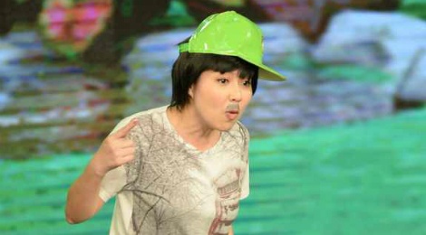 Le Khanh muon ao chong cai trang thanh giang ho hinh anh