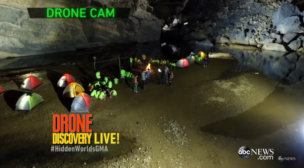 Xem clip hang Son Doong do dai ABC (My) quay - Nguon: Youtube hinh anh