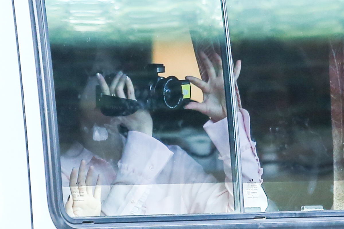 T- ara mac ao dai Viet Nam anh 5