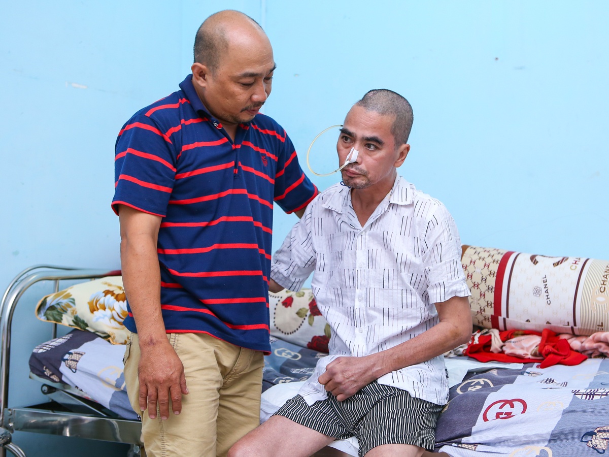 nhà Nguyễn Hoàng bị tịch thu, ngân hàng tịch thu nhà Nguyễn Hoàng, vợ trẻ, tai biến ảnh 2 nha Nguyen Hoang bi tich thu, ngan hang tich thu nha Nguyen Hoang, vo tre, tai bien anh 2