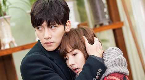 Ji Chang Wook am tham bao ve Park Min Young hinh anh