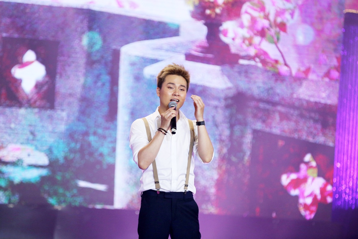 chang trai ban trai cay dao,  Ngoc Son xuc dong vi chang trai ban trai cay anh 4