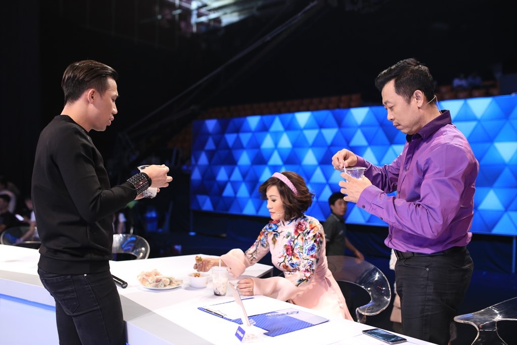 Ly Nha Ky than thiet Quyen Linh,  Ly Nha Ky than mat voi Quyen Linh anh 7