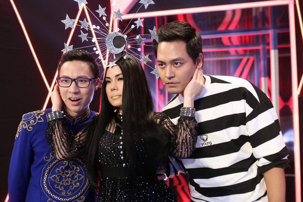 Việt Hương,  Trấn Thành tặng tiền đấu sĩ ảnh 2 Viet Huong,  Tran Thanh tang tien dau si anh 2