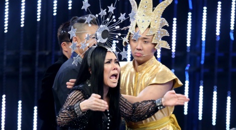 Viet Huong, Tran Thanh tang tien cho nguoi choi Song dau hinh anh