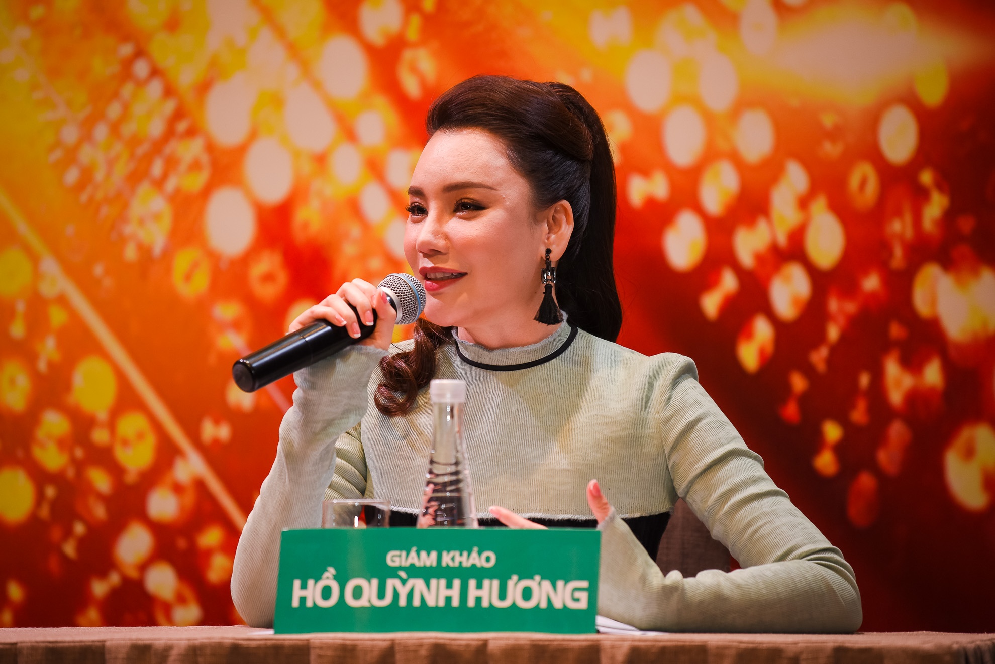 Tùng Dương không có nhẫn kim cương dụ thí sinh ảnh 8 Tung Duong khong co nhan kim cuong du thi sinh anh 8