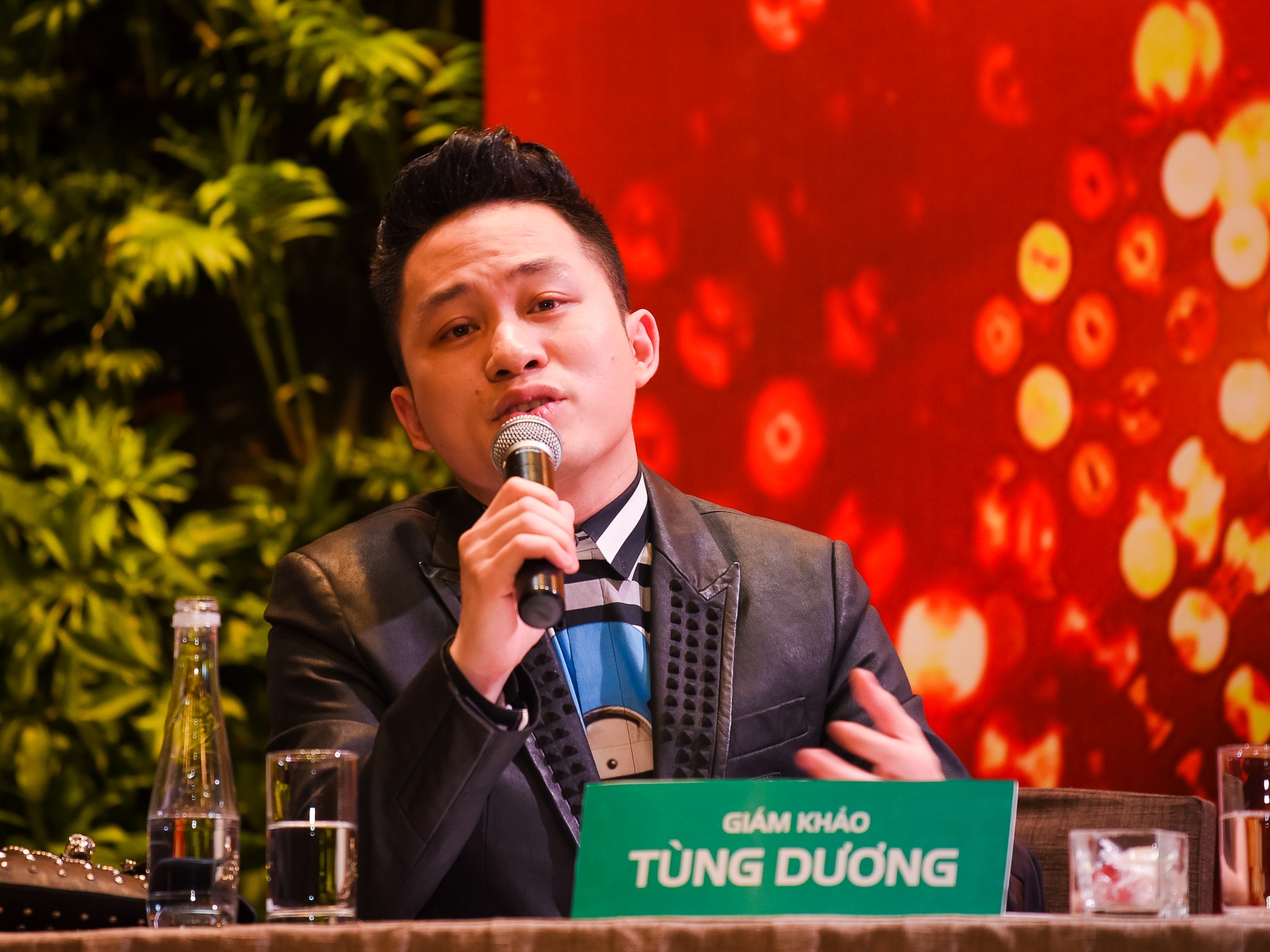 Tùng Dương không có nhẫn kim cương dụ thí sinh ảnh 10 Tung Duong khong co nhan kim cuong du thi sinh anh 10