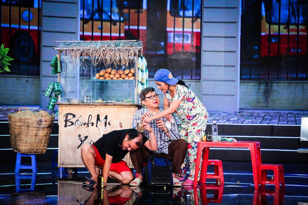 Thuy Nga cam dao ruot duoi Chi Tai anh 2