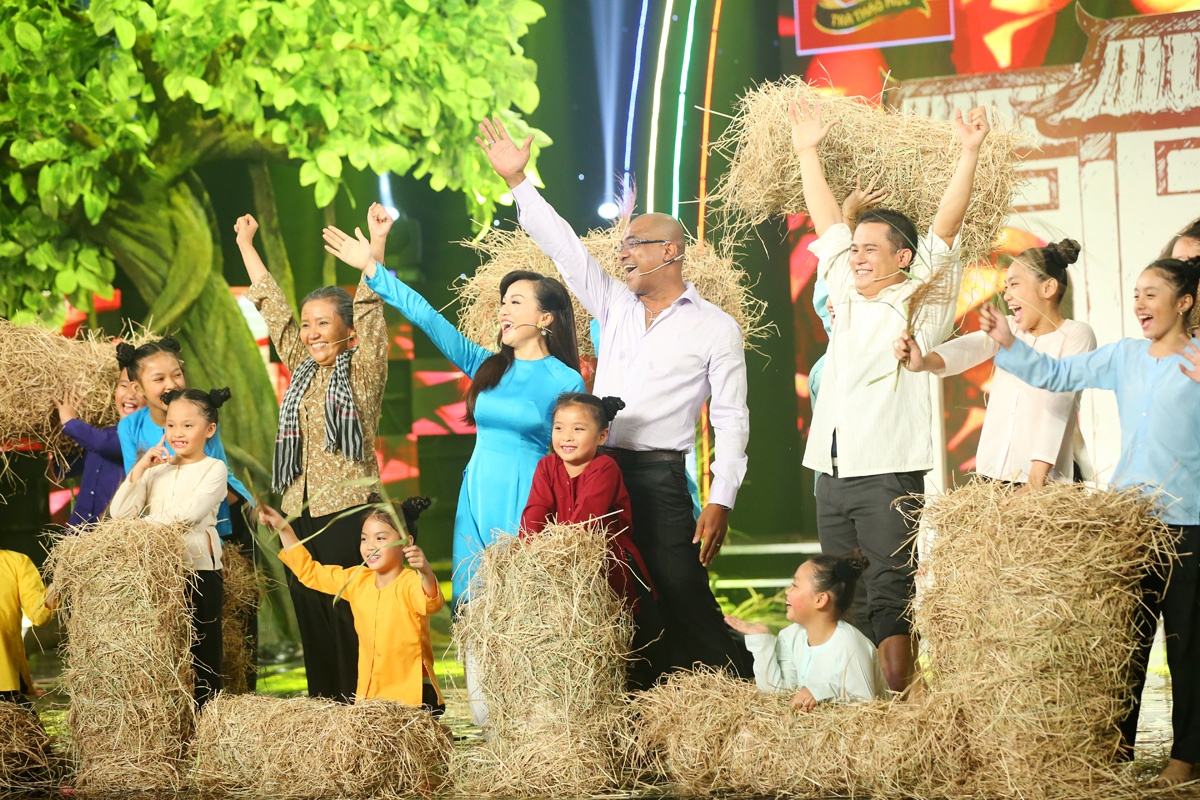 Hoai Linh khoc o Ngoi sao phuong Nam anh 3