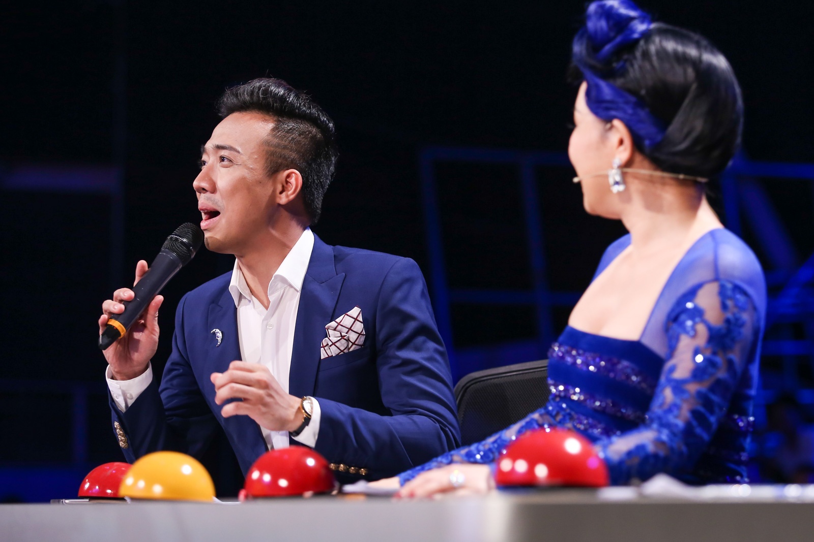 Trấn Thành mắc lỗi ở Vietnam's Got Talent  ảnh 3 Tran Thanh mac loi o Vietnam's Got Talent anh 3