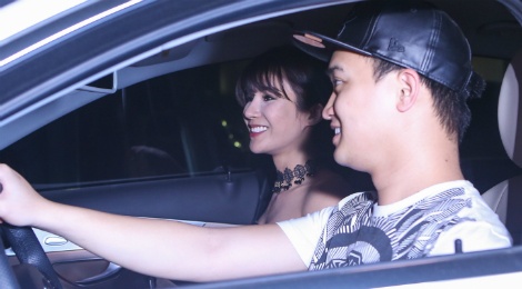 Ban trai kem tuoi ho tong Diep Lam Anh den truong quay hinh anh