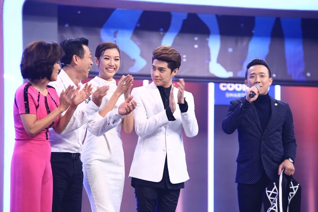 Tran Thanh,  Noo Phuoc Thinh bat khoc anh 1