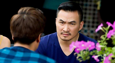 Chi Bao nhap vien mo day chang vi tai nan phim truong hinh anh