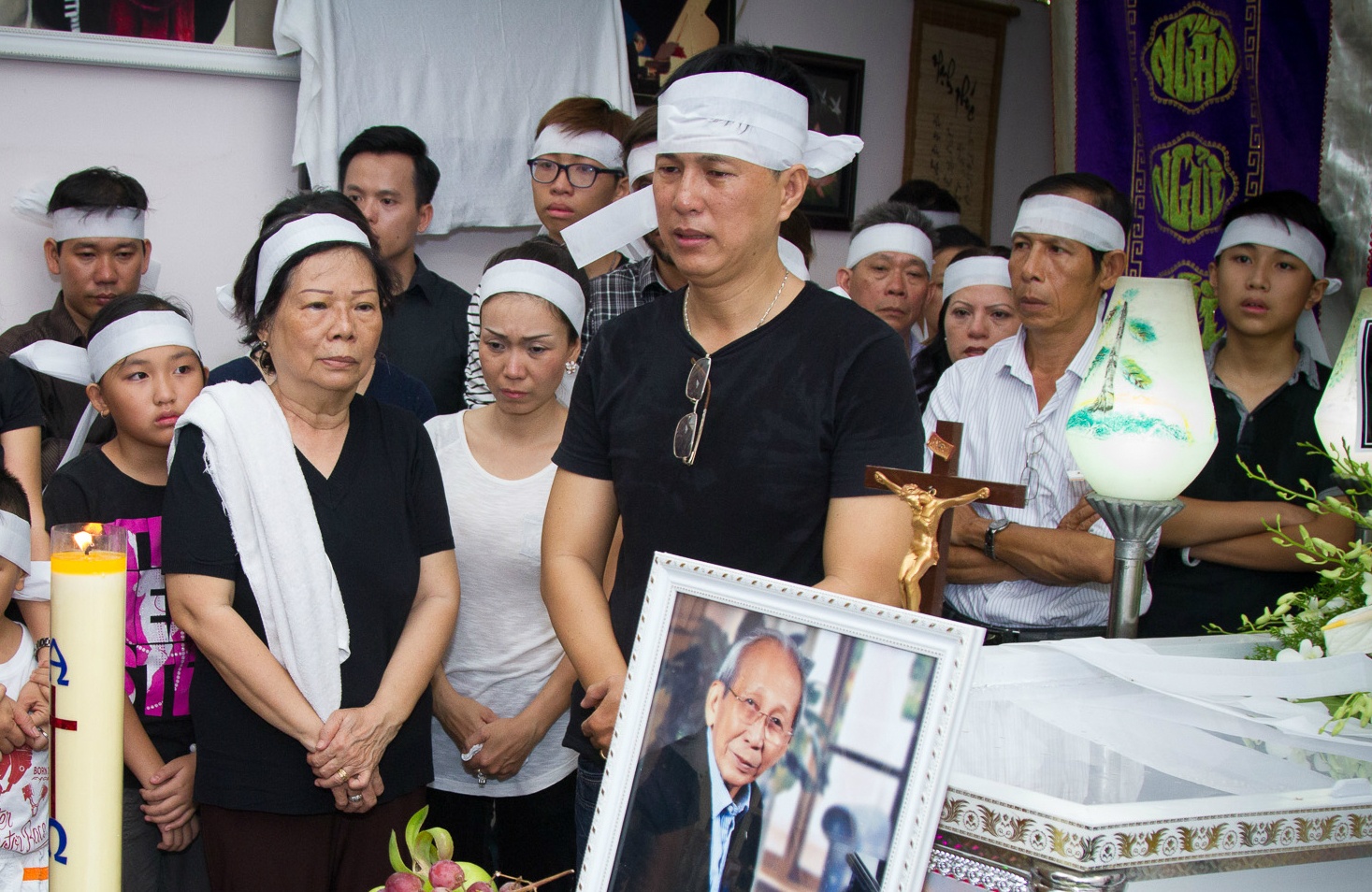 Nghe si den vieng nhac si Nguyen Anh 9 hinh anh