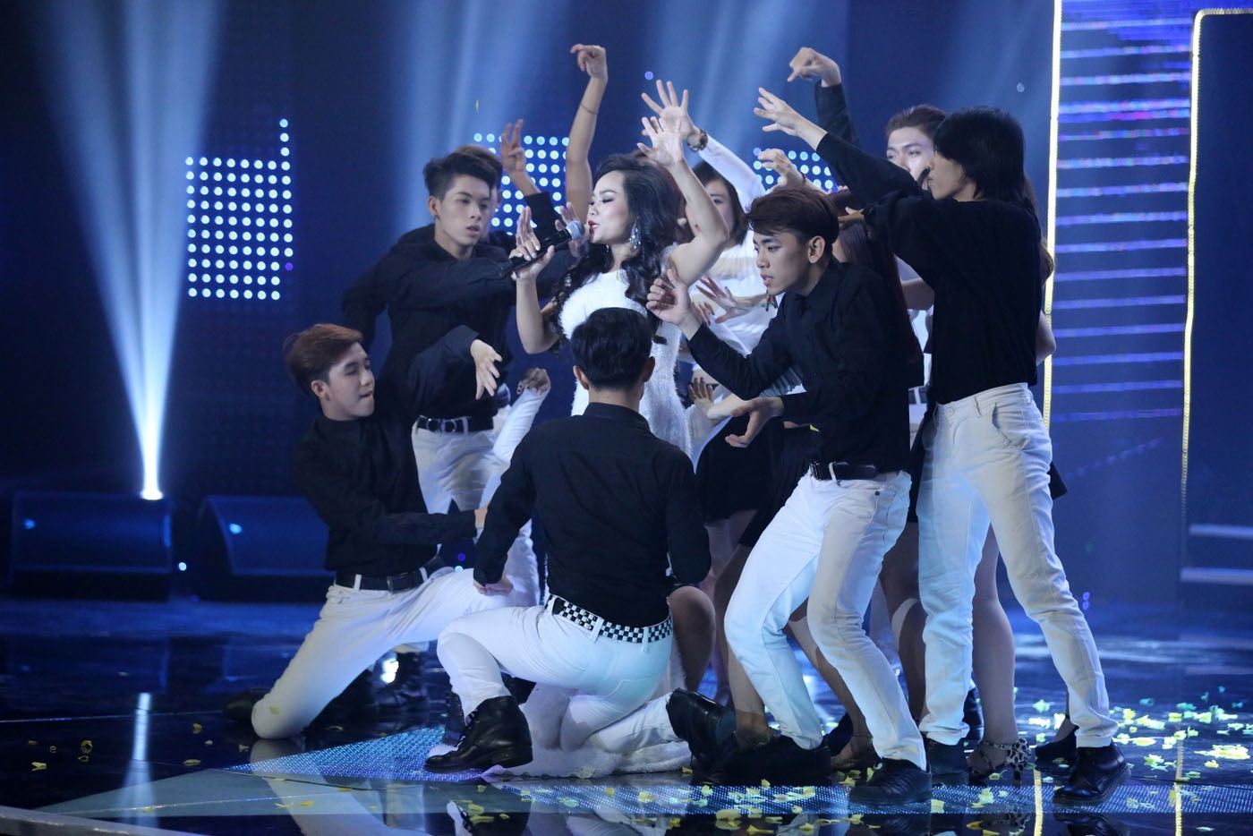 Ban sao Ngoc Son hat tieng Nhat anh 5