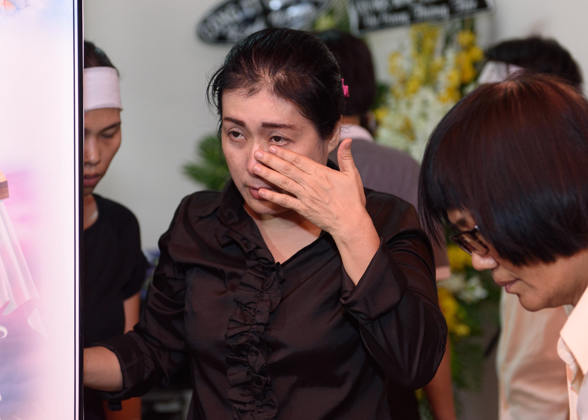 Quang Ha khoc khi hat nhac Nguyen Anh 9 anh 6