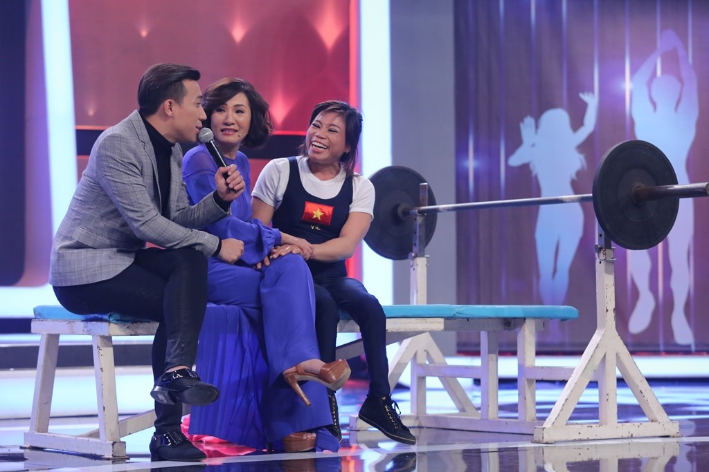 Van Son tang tien cho nguoi khuyet tat anh 4