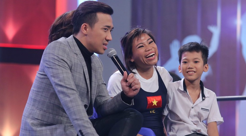 Van dong vien khuyet tat chinh phuc Van Son - Hong Dao hinh anh