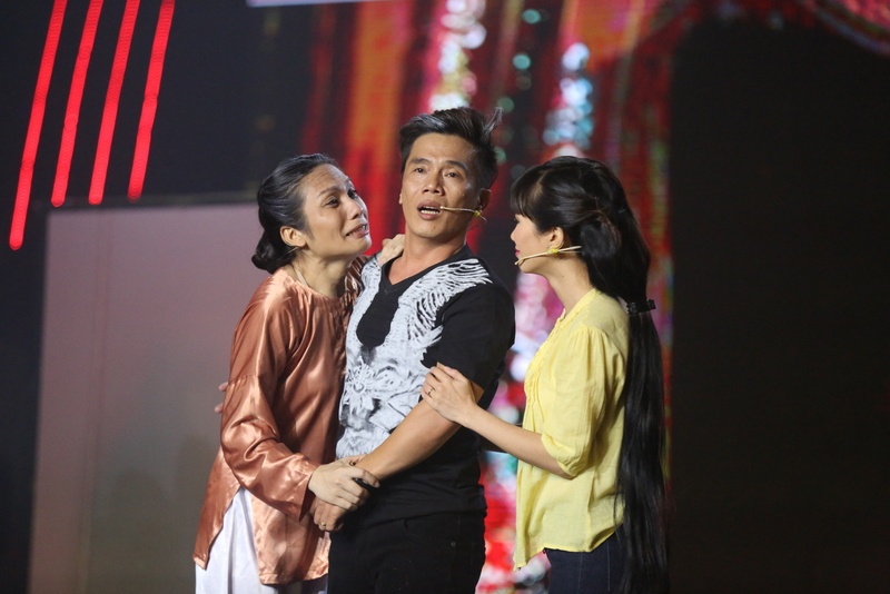 Hoai Linh bat khoc vi mat trai showbiz anh 4