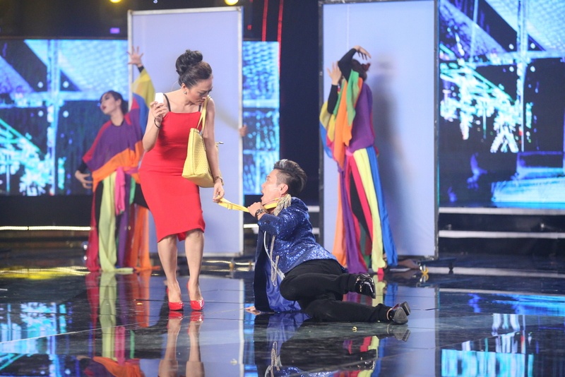 Hoai Linh bat khoc vi mat trai showbiz anh 5