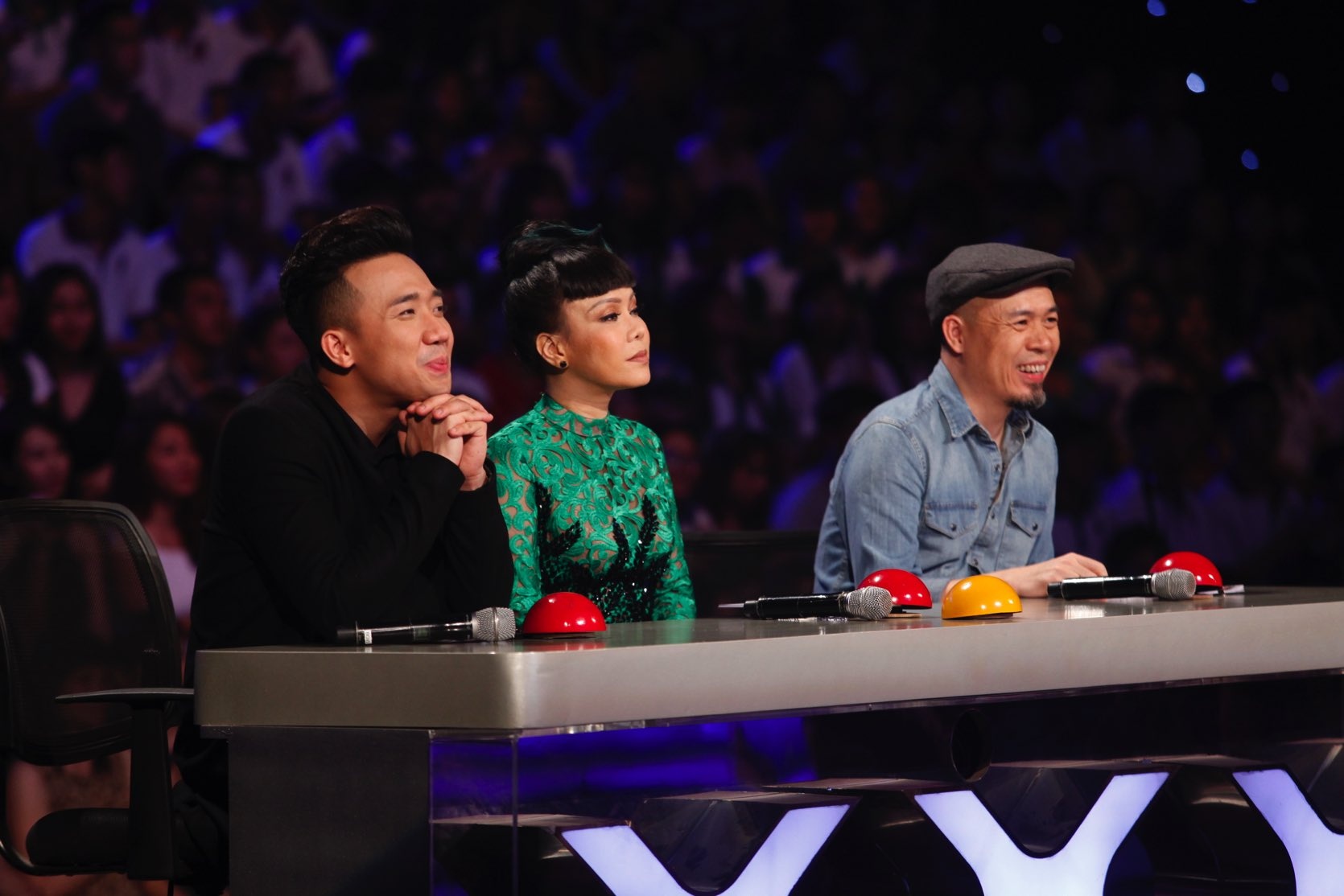 cô Thúy bình tĩnh sống bị loại Got Talent ảnh 2 co Thuy binh tinh song bi loai Got Talent anh 2