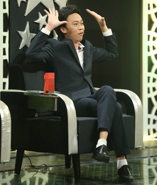 Hoài Linh bật khóc vì mặt trái showbiz ảnh 13 Hoai Linh bat khoc vi mat trai showbiz anh 13