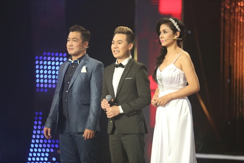 Hoang Bach xin loi hoc tro anh 16