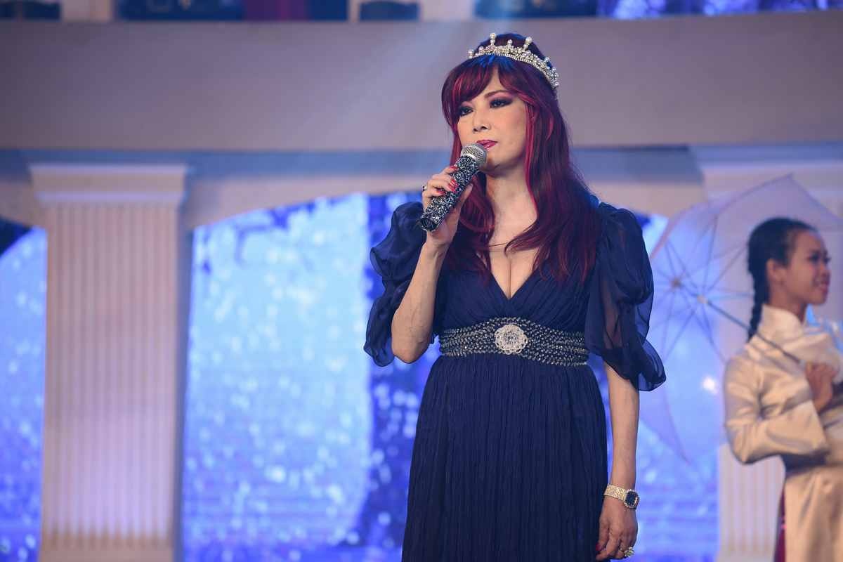 Bao Yen khoe dang cap voi bolero anh 2