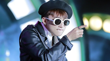 Hang ngan khan gia muon xe rao de gap Son Tung M-TP hinh anh