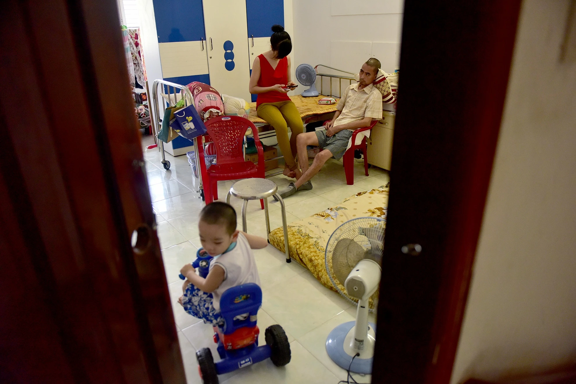 vo Nguyen Hoang mo quan ca phe anh 6